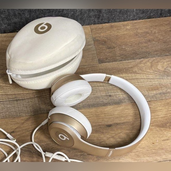 Beats by Dr. Dre Solo3 Wireless‎ Headphones Rosie pink - Picture 2 of 9